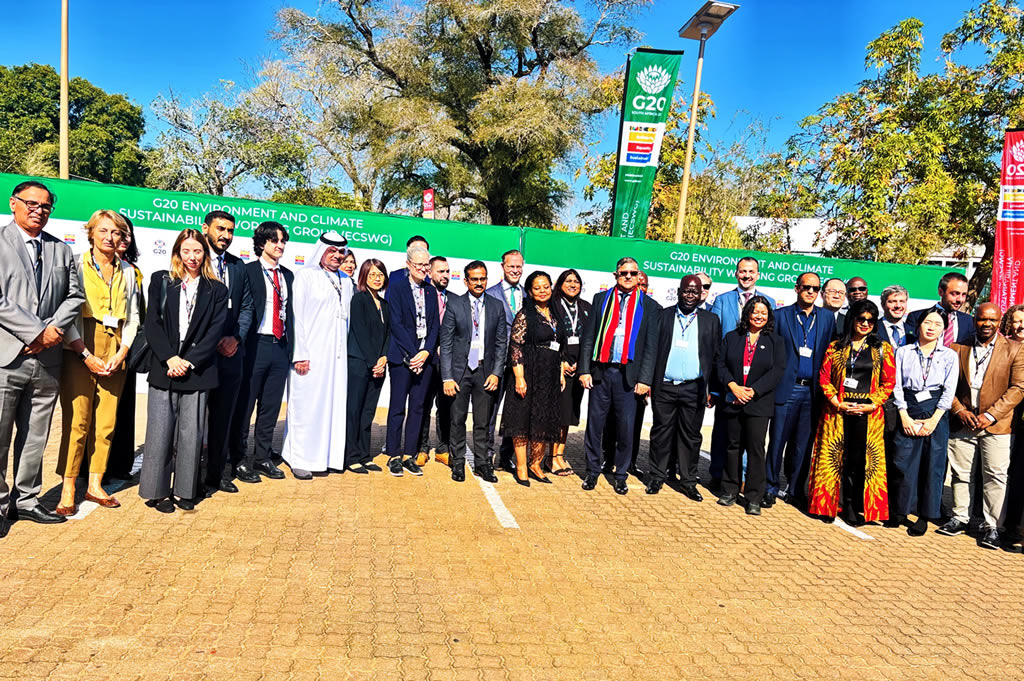 Leaders pledge their ongoing commitment to the global environment agenda and sustainability.
