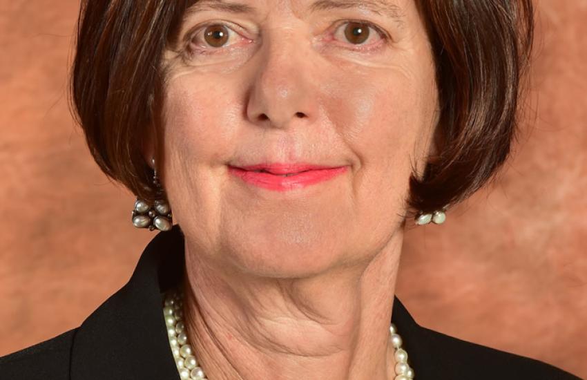 Ms Barbara Creecy 